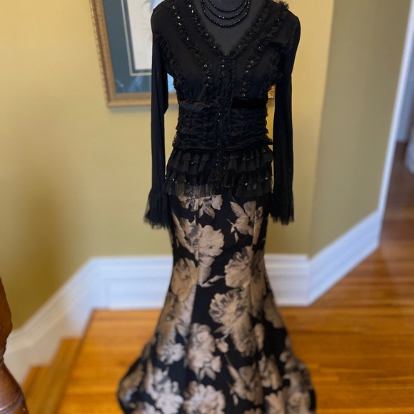 Formal skirt size 2 - Picture 9 of 9